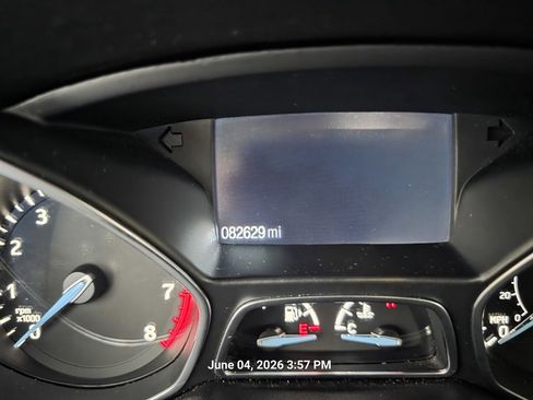 Used 2017 Ford Escape SE AWD/4WD image 16