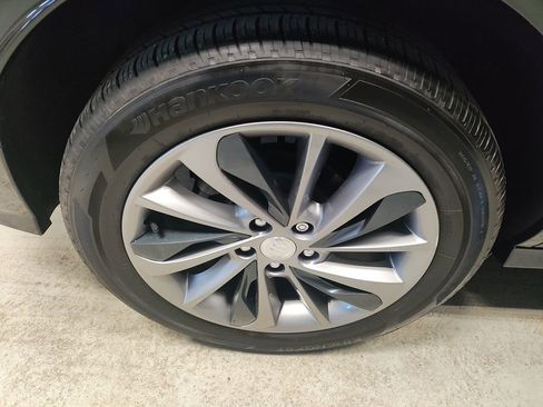 Used 2021 Buick Encore GX Select w/ Sport Touring Package image 3