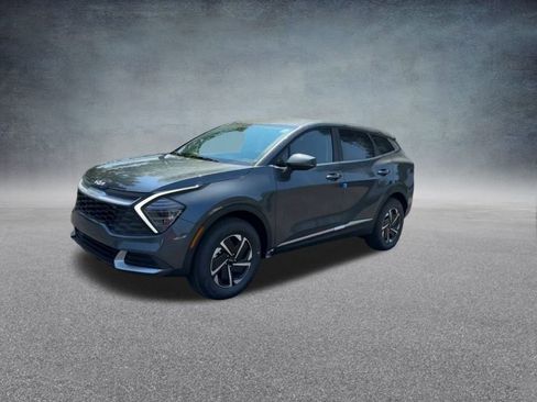 Used 2024 Kia Sportage LX image 9