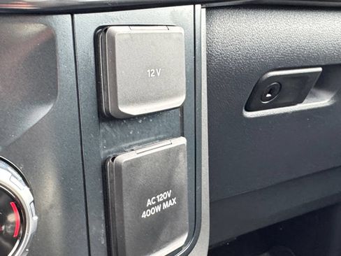 Used 2025 Ford F150 Lariat w/ Equipment Group 502A High AWD/4WD image 30
