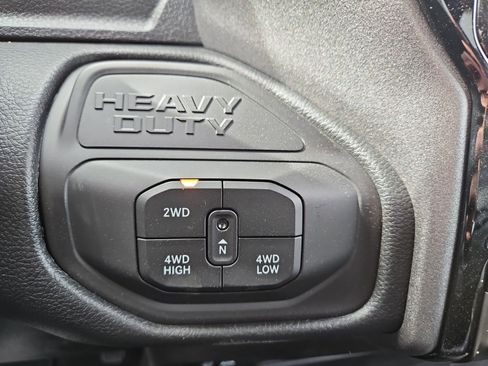 New 2026 RAM 2500 Tradesman AWD/4WD image 27
