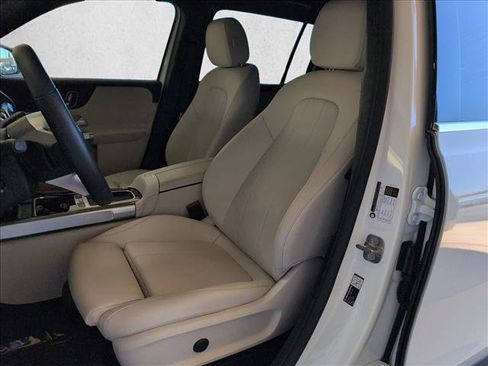 Certified 2026 Mercedes-Benz GLB 250 4MATIC image 17