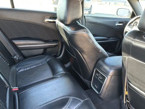 Used 2020 Dodge Charger SXT image 35