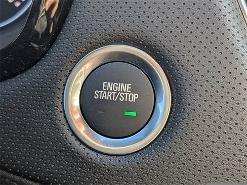 New 2025 Cadillac XT6 Luxury image 35