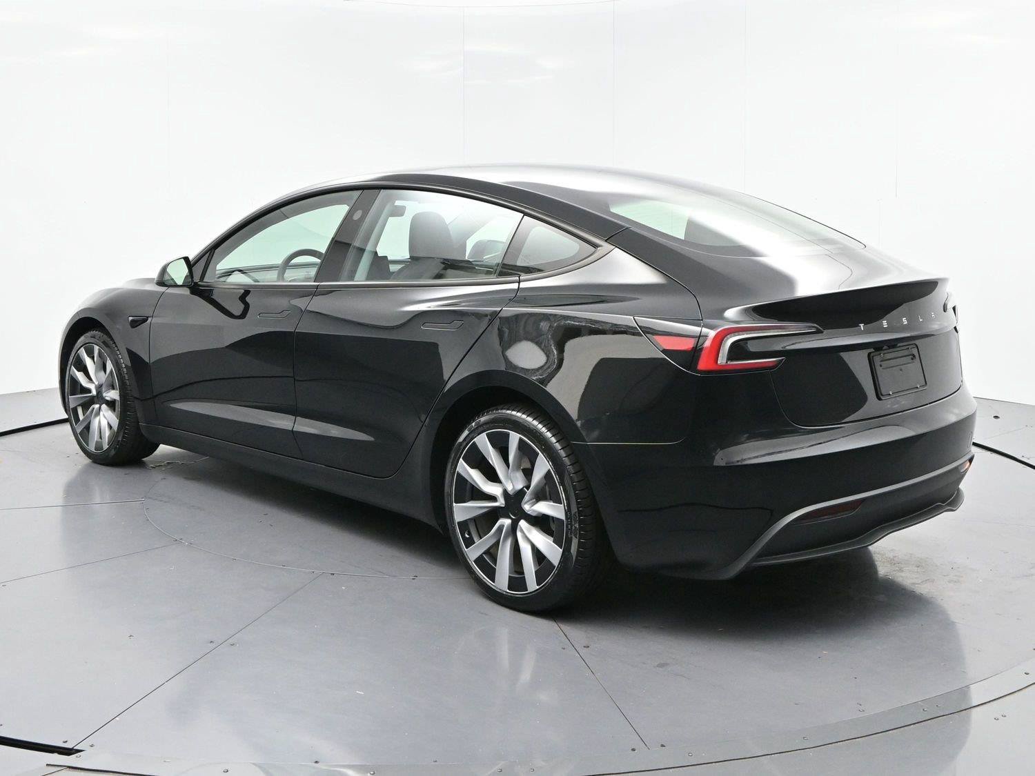 Used 2024 Tesla Model 3 Long Range RWD image 5