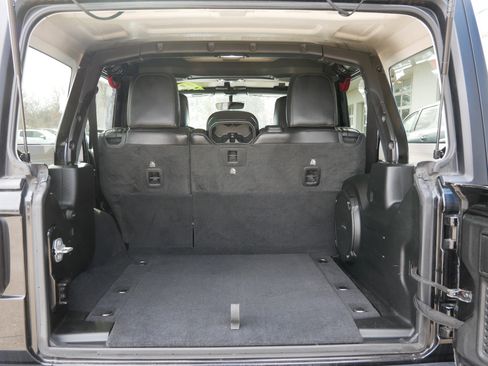 Used 2020 Jeep Wrangler Unlimited Rubicon w/ Dual Top Group image 10