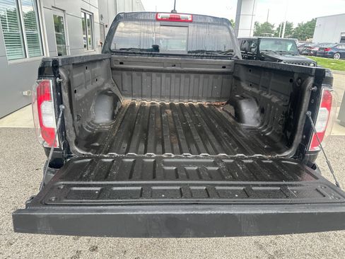 Used 2022 GMC Canyon Elevation w/ Elevation Premium Package AWD/4WD image 7