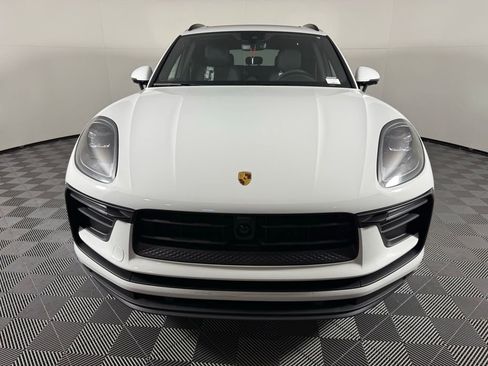 New 2026 Porsche Macan image 10