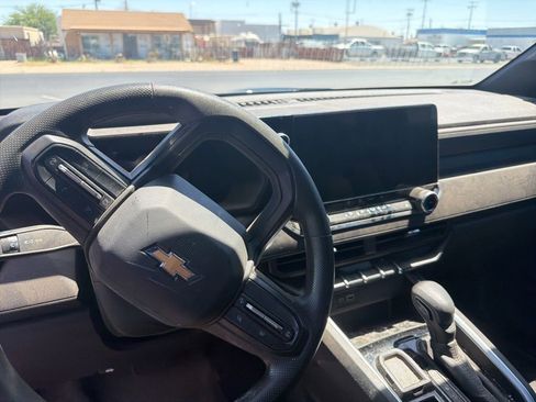 Used 2025 Chevrolet Colorado W/T RWD image 6