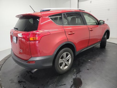 Used 2015 Toyota RAV4 XLE AWD/4WD image 9