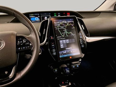 Used 2019 Toyota Prius Limited FWD image 6