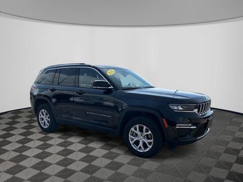 Certified 2022 Jeep Grand Cherokee Limited image 3