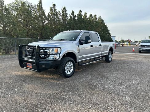 Used 2021 Ford F250 XLT w/ XLT Value Package AWD/4WD image 2