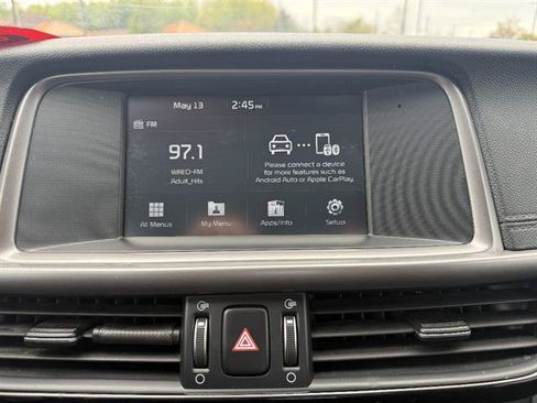 Used 2018 Kia Optima S FWD image 19