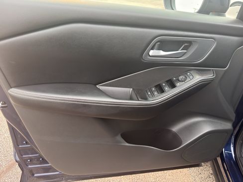Certified 2026 Nissan Rogue SV AWD/4WD image 13