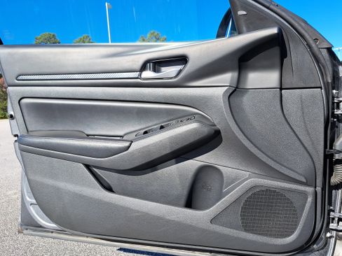 Used 2024 Nissan Altima 2.5 SV image 23