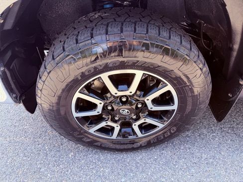 Used 2018 Toyota Tundra Limited w/ TRD Off Road Package AWD/4WD image 17