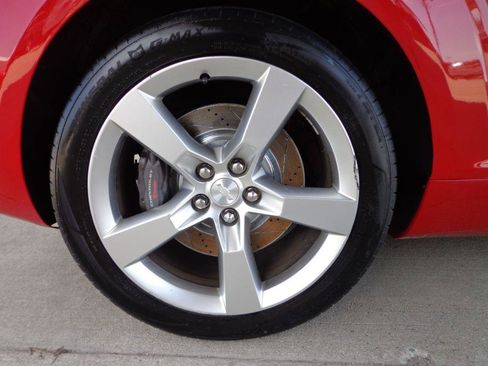 Used 2011 Chevrolet Camaro SS RWD image 9
