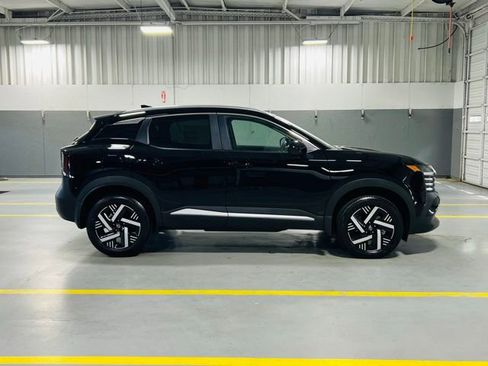 New 2026 Nissan Kicks SV FWD image 16