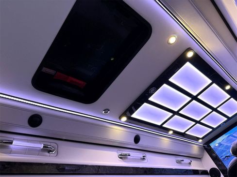 Used 2024 Mercedes-Benz Sprinter 3500 image 39