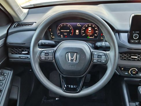 Used 2025 Honda Accord SE image 15