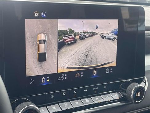 New 2025 Chevrolet Colorado LT w/ LT Convenience Package image 9