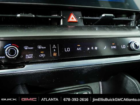 Used 2024 Kia Sportage EX FWD image 16