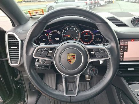 Used 2021 Porsche Cayenne S AWD/4WD image 21
