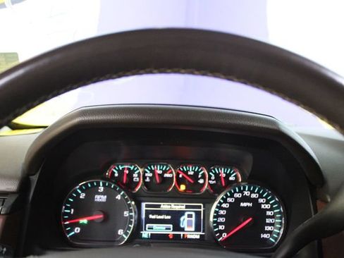 Used 2015 Chevrolet Suburban LTZ AWD/4WD image 18