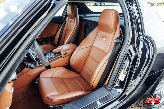 Used 2012 Mercedes-Benz SLS AMG Coupe image 5