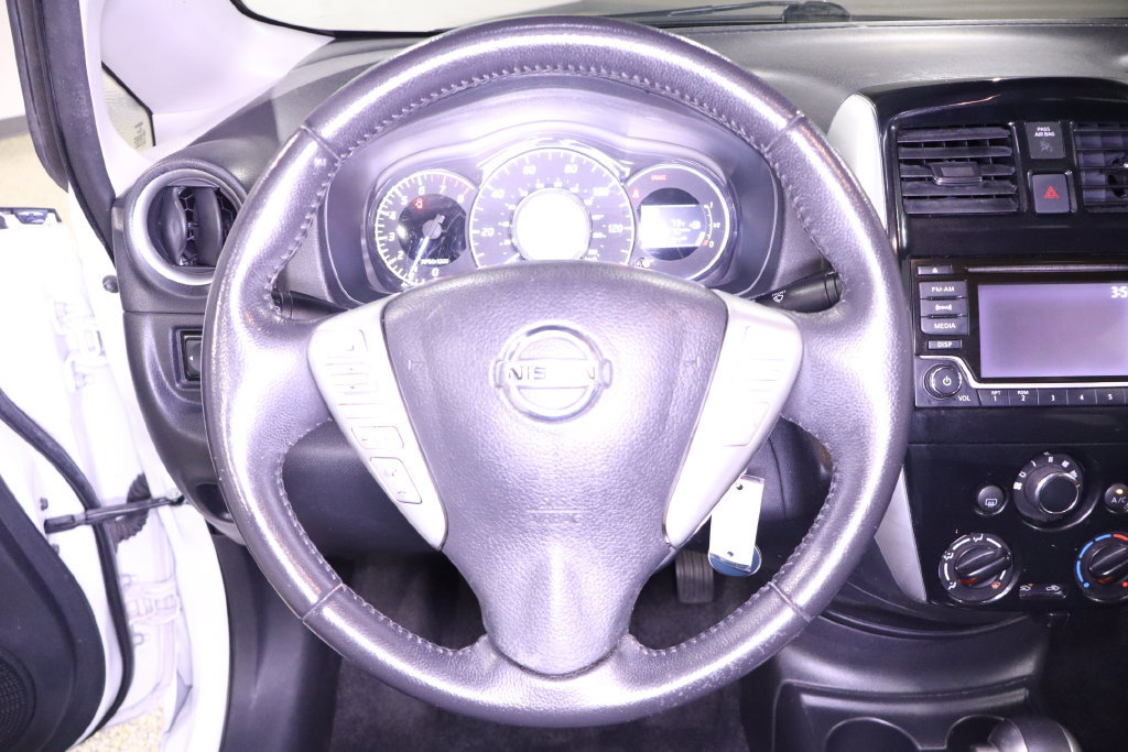 Used 2016 Nissan Versa Note SV FWD image 18