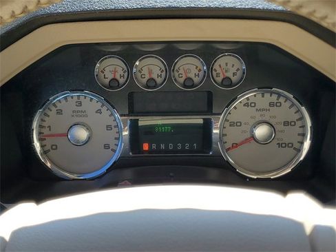 Used 2010 Ford F250 Lariat image 21
