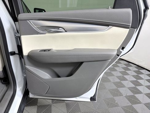 Used 2024 Cadillac XT5 Premium Luxury AWD/4WD image 14