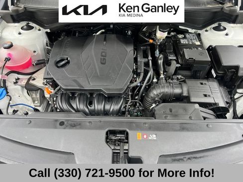 Certified 2026 Kia Sportage EX w/ EX Panorama Roof Package FWD image 59
