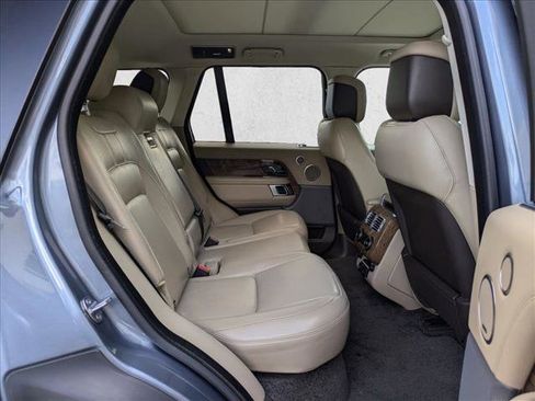 Used 2019 Land Rover Range Rover HSE image 22