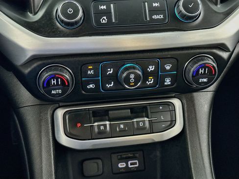 Used 2023 GMC Acadia SLE w/ Driver Convenience Package AWD/4WD image 19