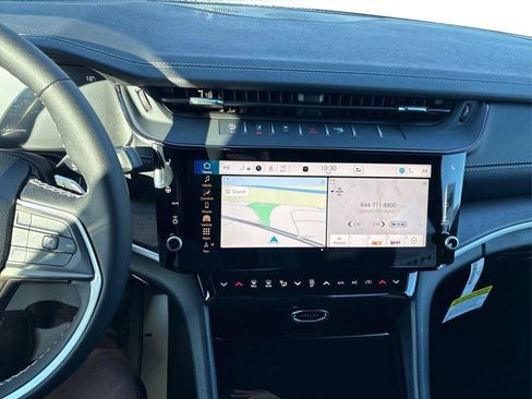 New 2026 Jeep Grand Cherokee Altitude AWD/4WD image 16
