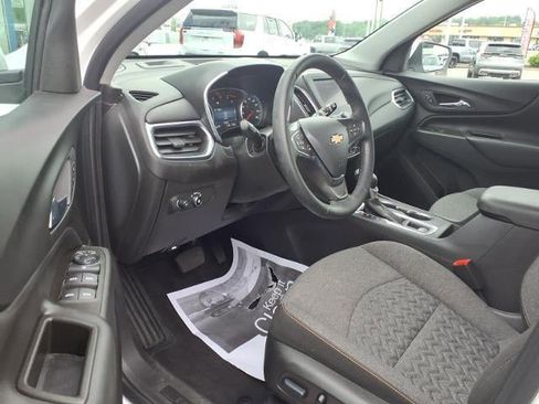 Used 2024 Chevrolet Equinox LT FWD image 6