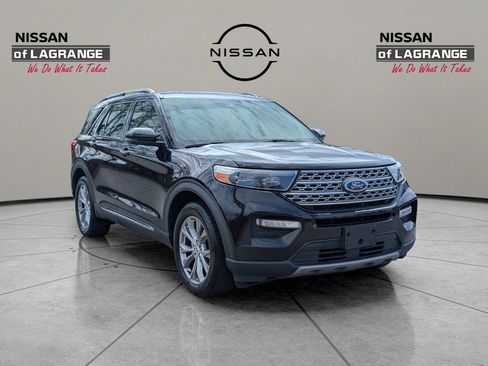 Used 2021 Ford Explorer Limited w/ Equipment Group 301A RWD image 3