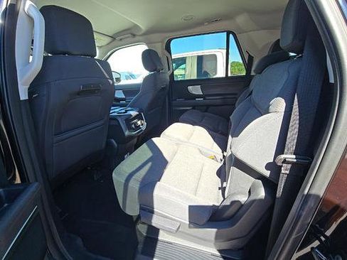 Used 2025 Ford Expedition Max Active AWD/4WD image 14