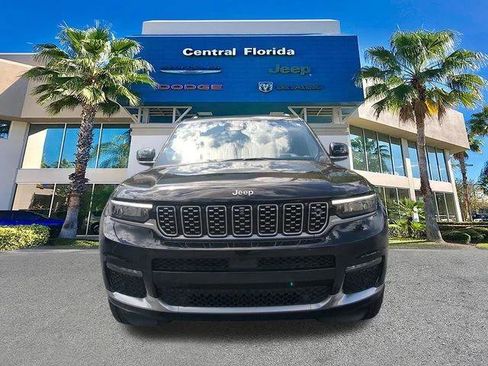 Certified 2023 Jeep Grand Cherokee L Summit AWD/4WD image 3