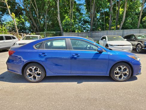 Used 2021 Kia Forte LXS FWD image 6