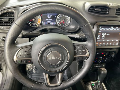 Used 2021 Jeep Renegade Limited image 11