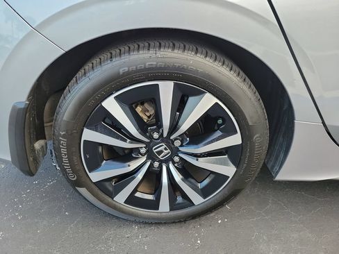 Used 2022 Honda Civic EX-L image 12