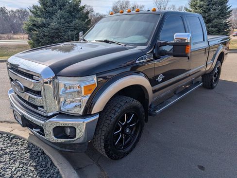 Used 2013 Ford F350 Lariat w/ Chrome Pkg image 6