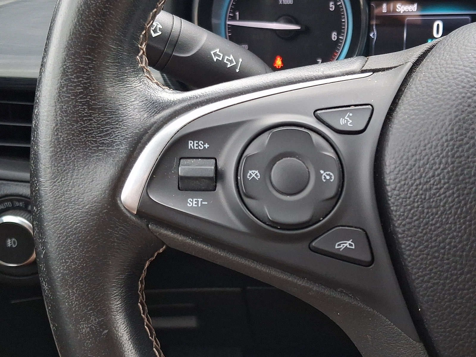 Used 2018 Buick Envision Preferred FWD image 21