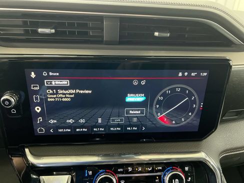 Used 2024 GMC Sierra 1500 Denali w/ Denali Reserve Package AWD/4WD image 14