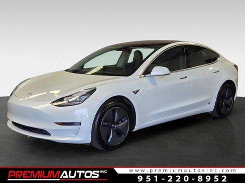 Used 2018 Tesla Model 3 Long Range image 1