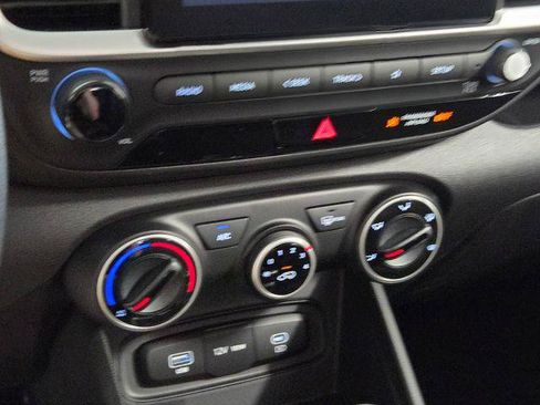 New 2026 Hyundai Venue SE FWD image 20