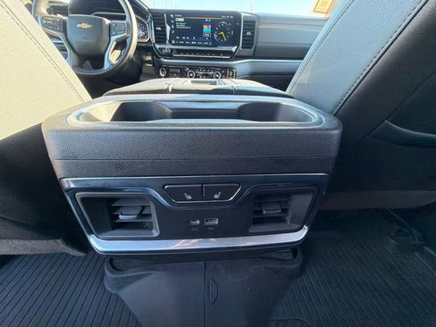 Certified 2022 Chevrolet Silverado 1500 LTZ AWD/4WD image 17